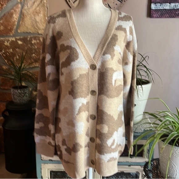 Lucky Brand Size Large New Tunic Sweater Cardigan Wool Blend Camo Tan Neutral - Picture 2 of 4